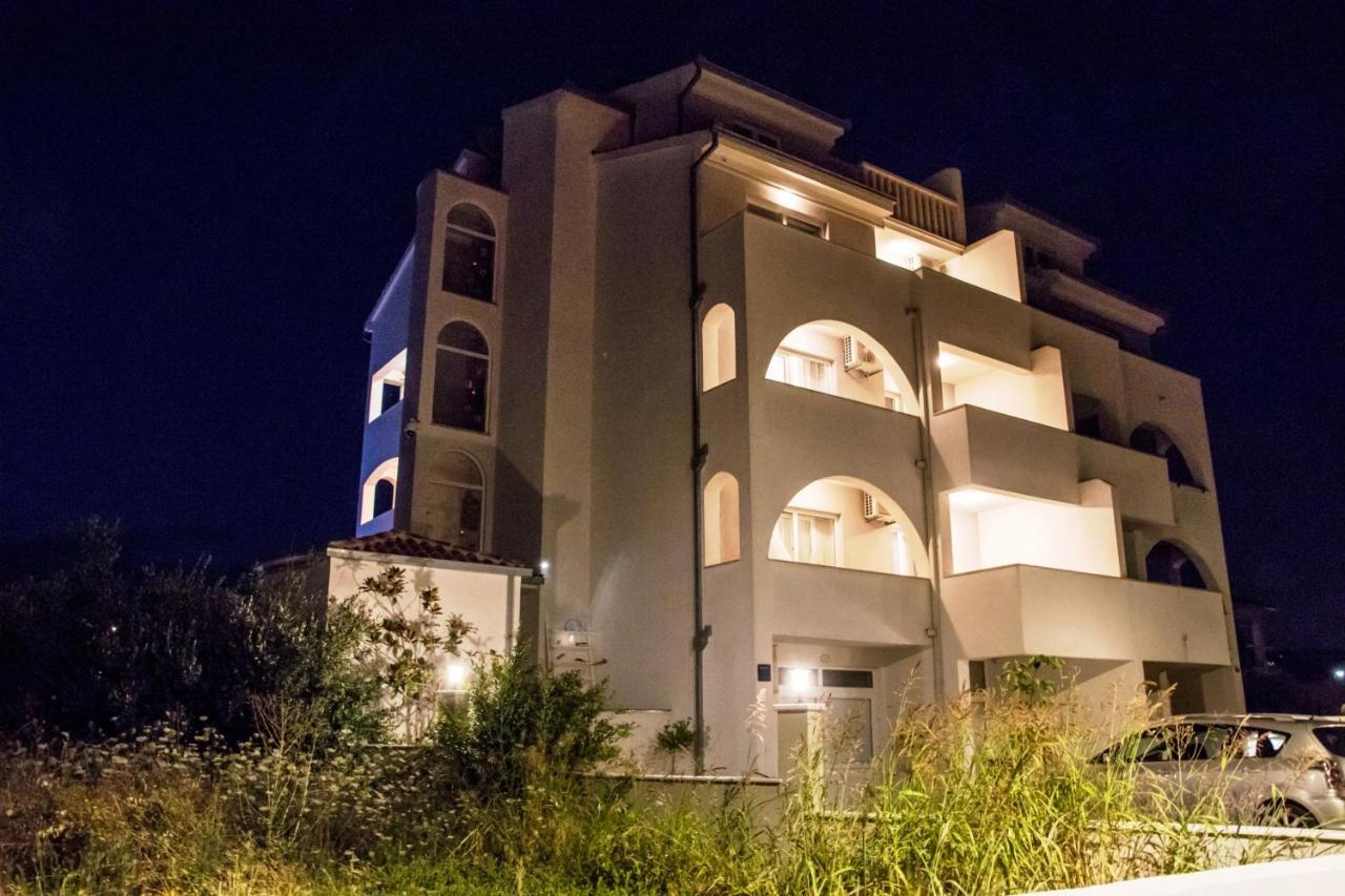 Villa Apartments Katja Trogir Extérieur photo