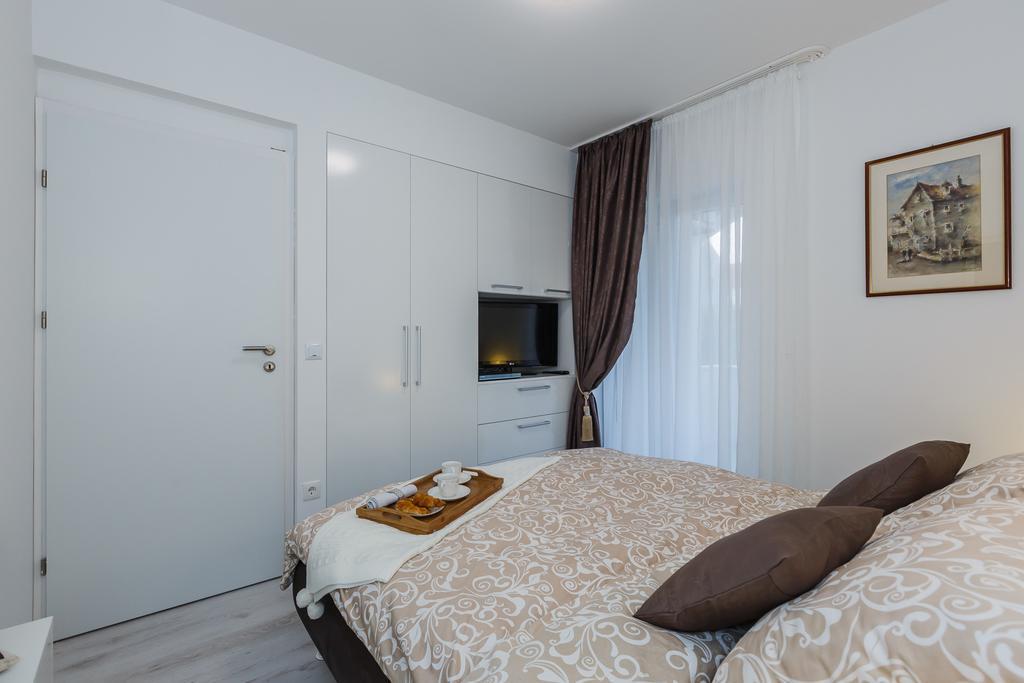 Villa Apartments Katja Trogir Extérieur photo
