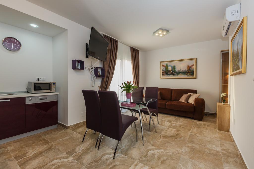 Villa Apartments Katja Trogir Extérieur photo