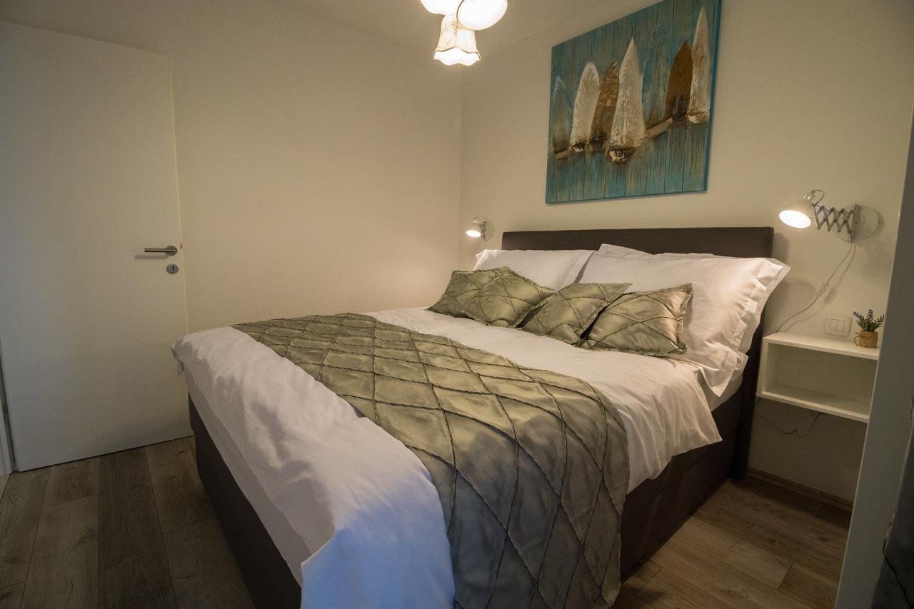 Villa Apartments Katja Trogir Extérieur photo