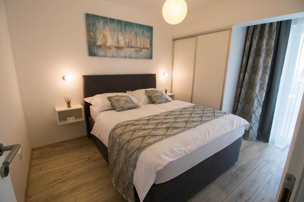 Villa Apartments Katja Trogir Extérieur photo